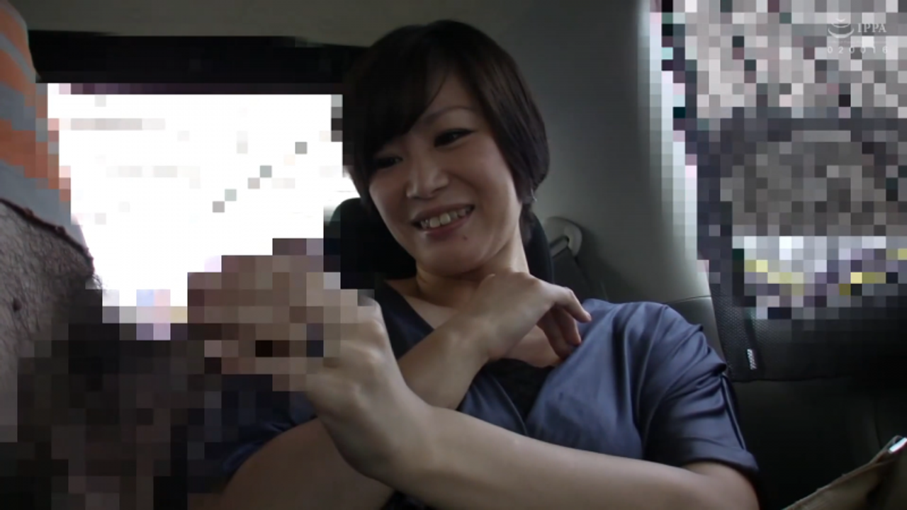 妖艶熟女チ〇ポにご執心♡肉食おばさん大集合スペシャル！妖艶な熟女の魅*にメロメロに…　その10 gallery photo 1