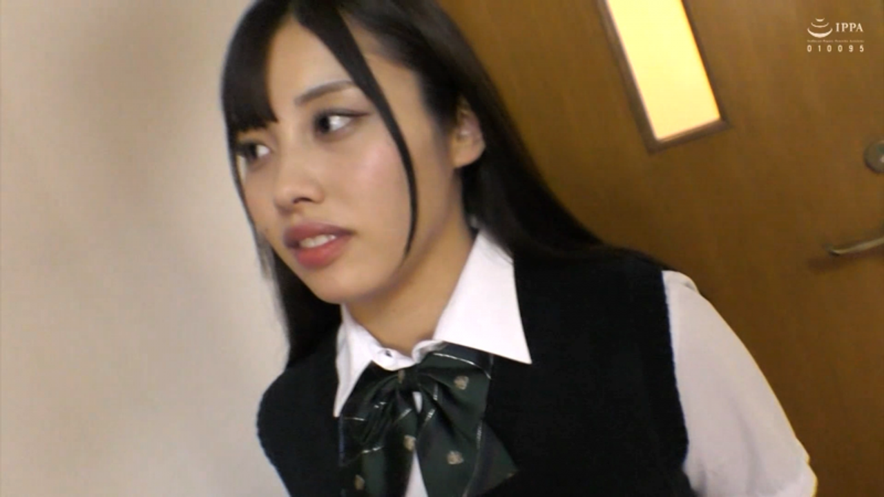 【流●3P映像】性欲暴走!!かわいいマネージャーを呼び出してガッツリ中出し!! gallery photo 5