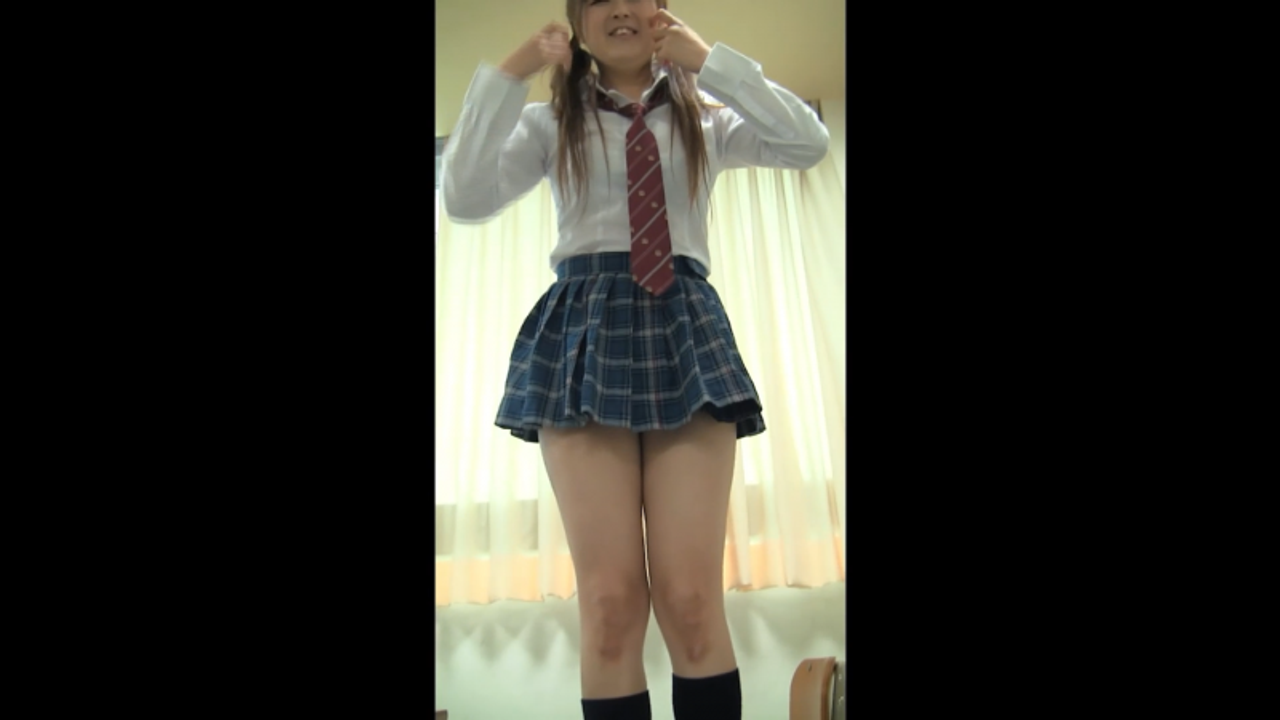 スマホで撮った制●素人ちゃんたちのエッチな投稿動画♥３人分 gallery photo 6