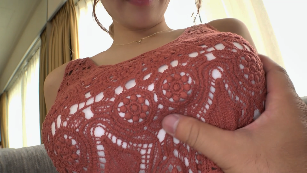 Fカップ巨乳でドヤる24歳とハメ撮り【個人撮影】 gallery photo 1