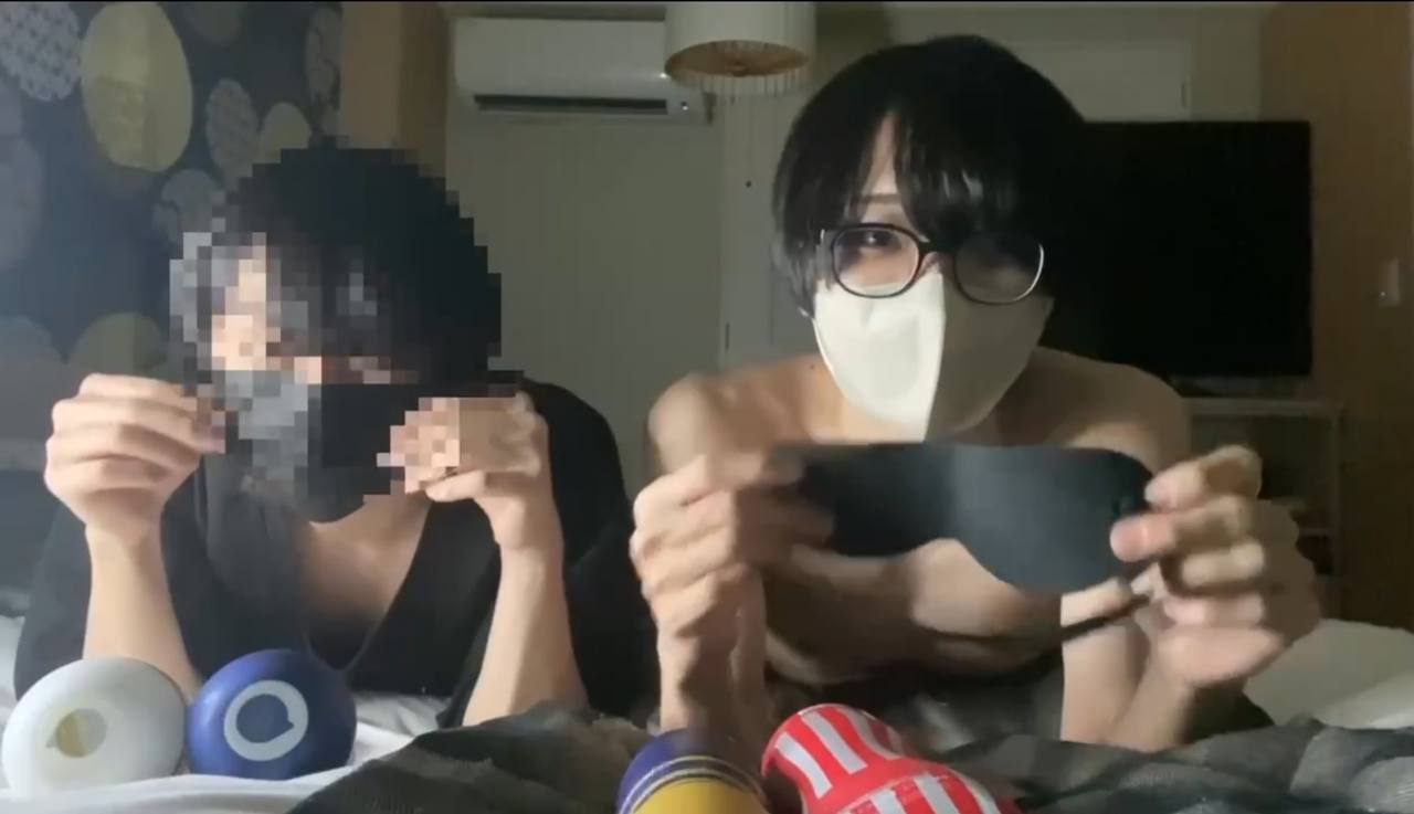 オナホ当て対決でW射精 gallery photo 7