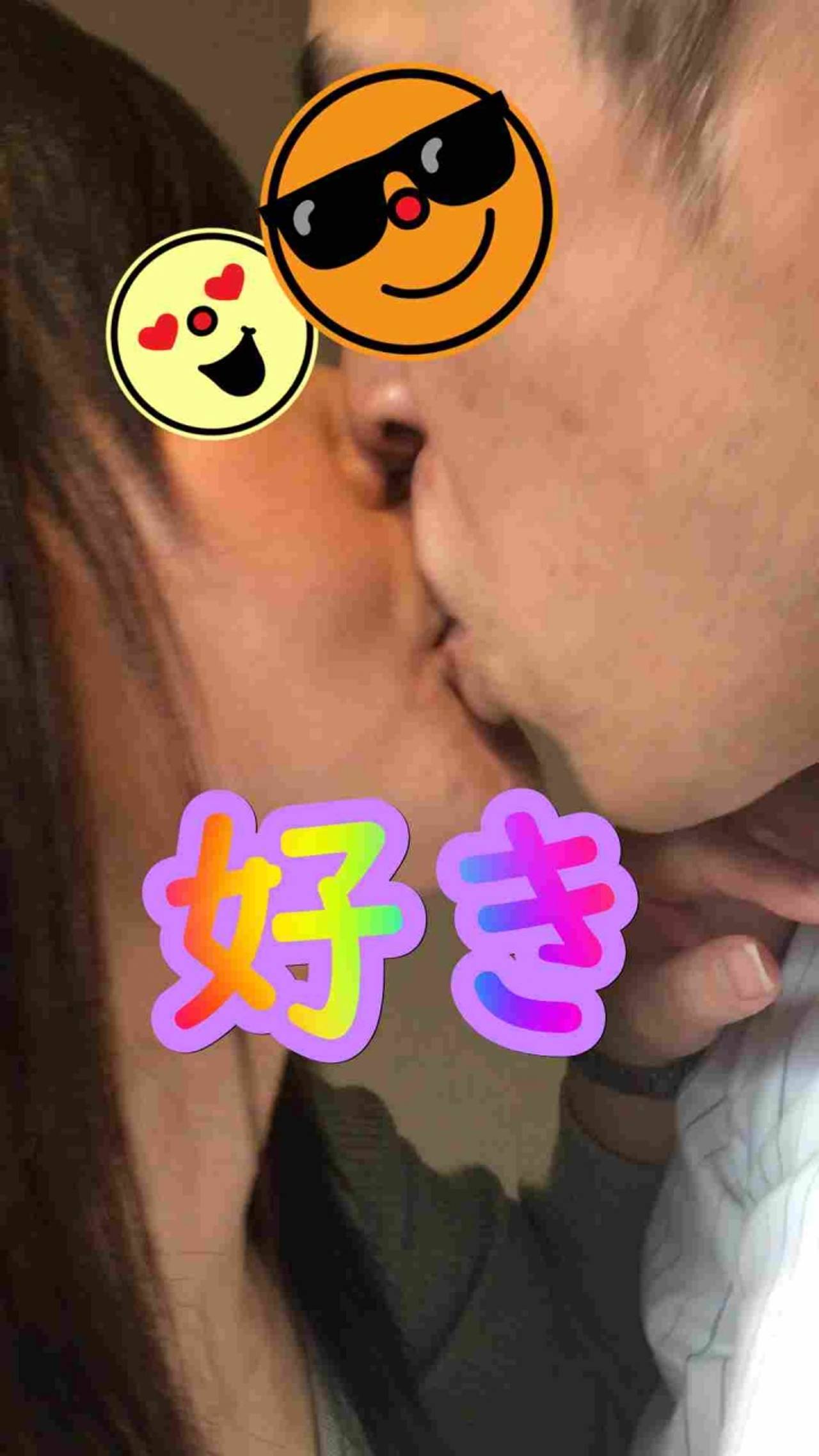 ★無修正★縦動画★若妻のお泊りデートの情事を撮影！個人撮影で販売目的ではないので縦動画です。携帯で見ると迫*あります◆レビューで高画質版DL可能 gallery photo 3