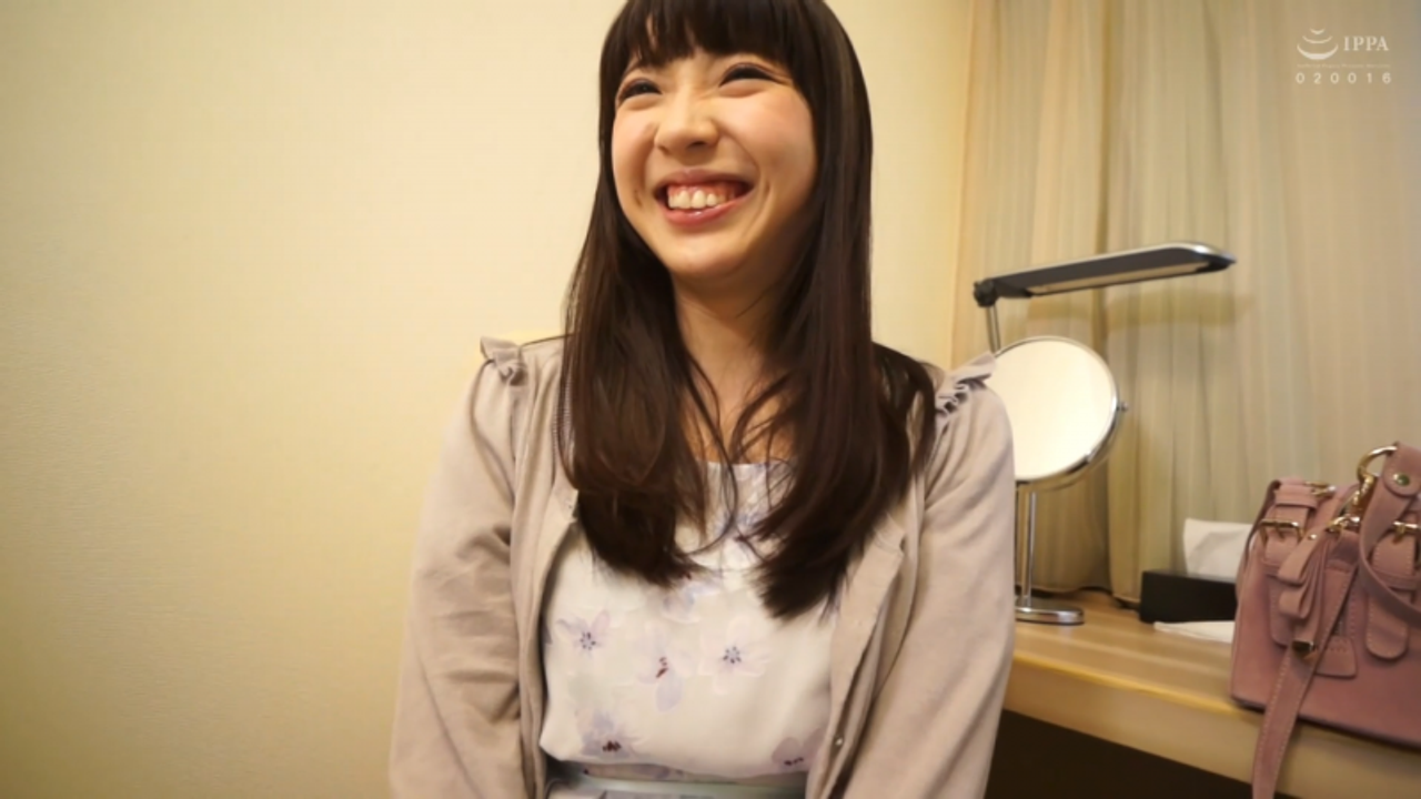 【新婚人妻限定】都会や地方で所構わずナンパして一期一会セックス　1 gallery photo 1