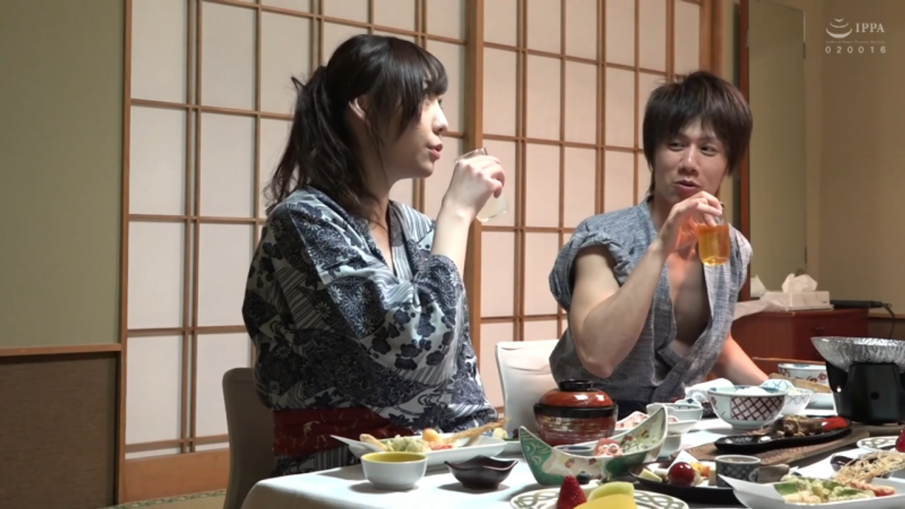 【新婚人妻限定】都会や地方で所構わずナンパして一期一会セックス　2 gallery photo 4