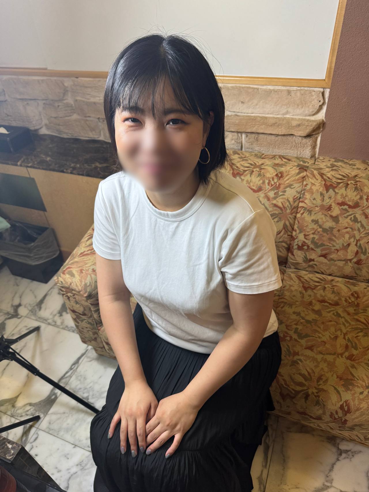 日曜まで1980←2980 【無】大手学○塾勤務 イラマチオでスイッチ入りご無沙汰えっちで興奮大量中出し gallery photo 1