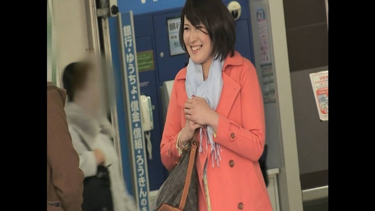 【ナンパ De SEX】「貴方ごめんなさいぃぃ～…」ご近所で人目を避けつつ、流されてセックス…そしてまさかのAV進出！【9/18】 gallery photo 1