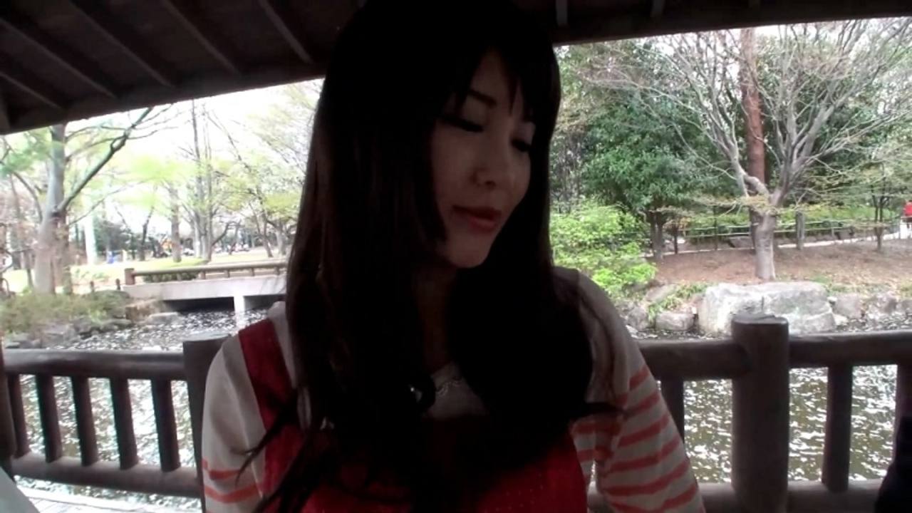 【不倫初体験】「もっと壊してッ！」突撃！欲求不満な奥様のマ○コ飯！【3/6】 gallery photo 3
