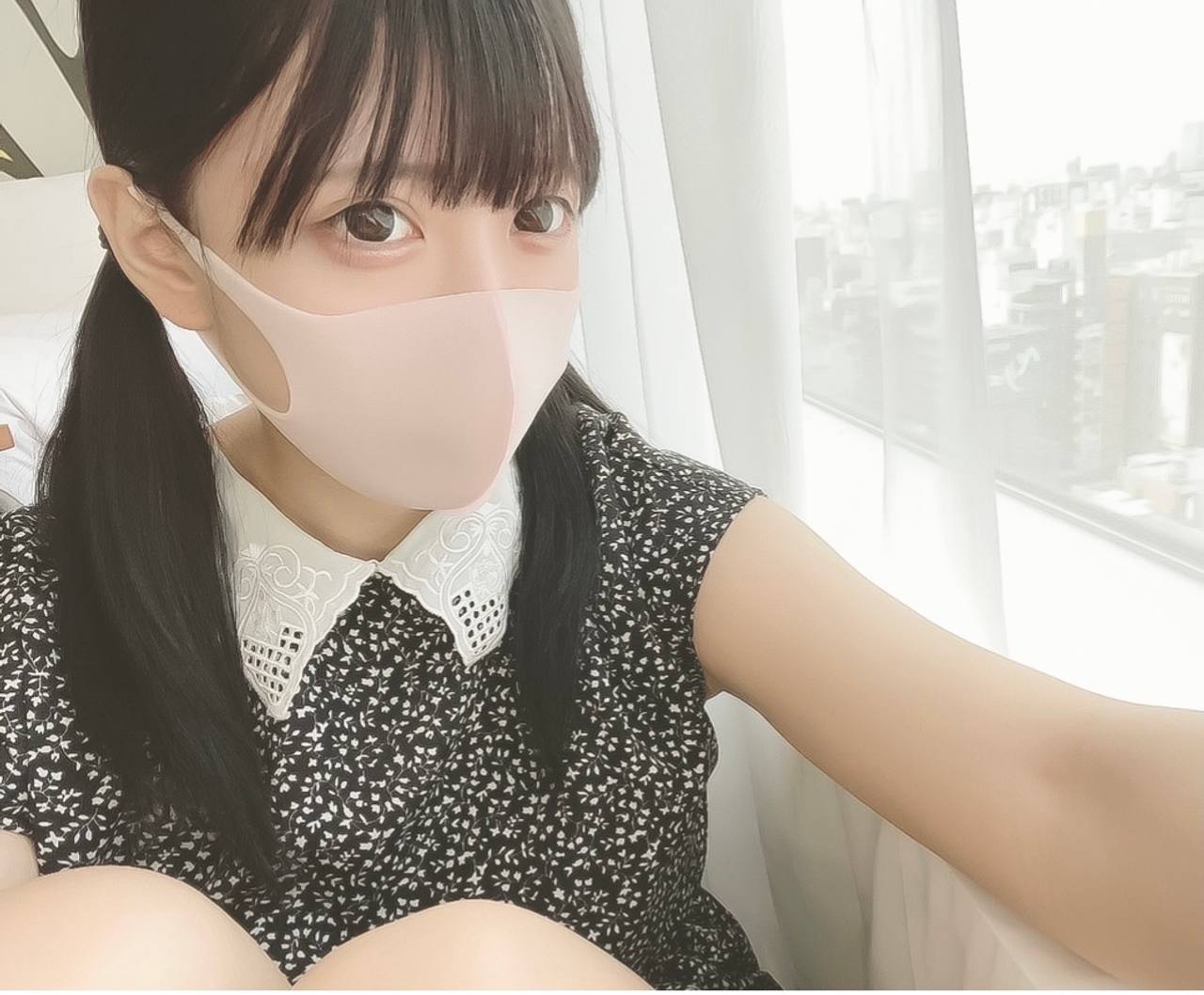 極上BODY！坂道系Gカップ美女で美巨乳さくらちゃん！こっそりゴムを外し生ハメ！最後は大量パイ射！【モザイク有り】 gallery photo 1