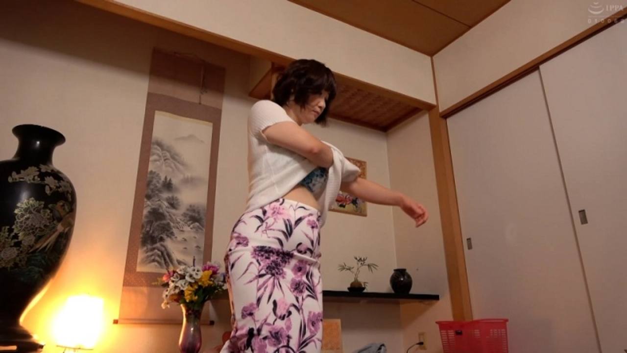 【ヨガ×人妻】ヨガ教室で行われた悪行をご覧くださいませ…【Ⅴ】 gallery photo 1
