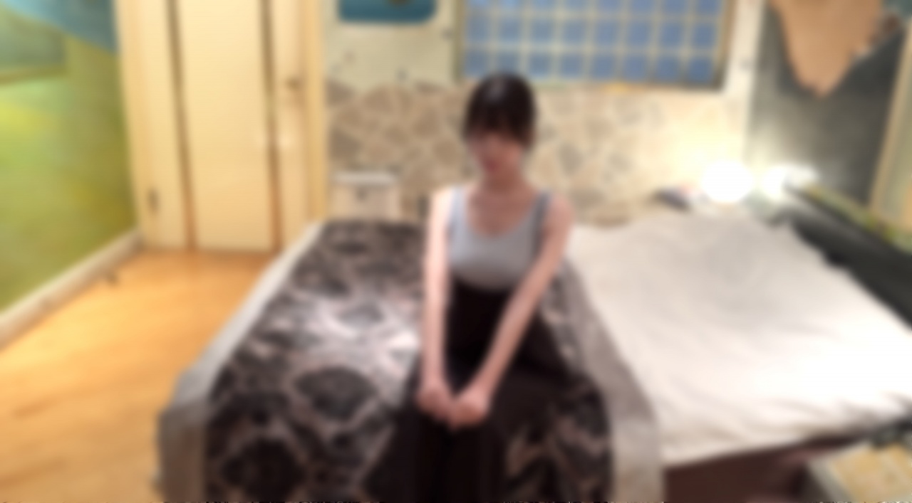 【FC2緊急公開/早期終了】”業界騒然”爆発的人気のなか突如引退した元超有名アイドルがFC2で電撃デビュー。初撮りから生中出し解禁の永久保存版【本編/顔.モ/無】【4K/60P超高画質特典付き】 gallery photo 3