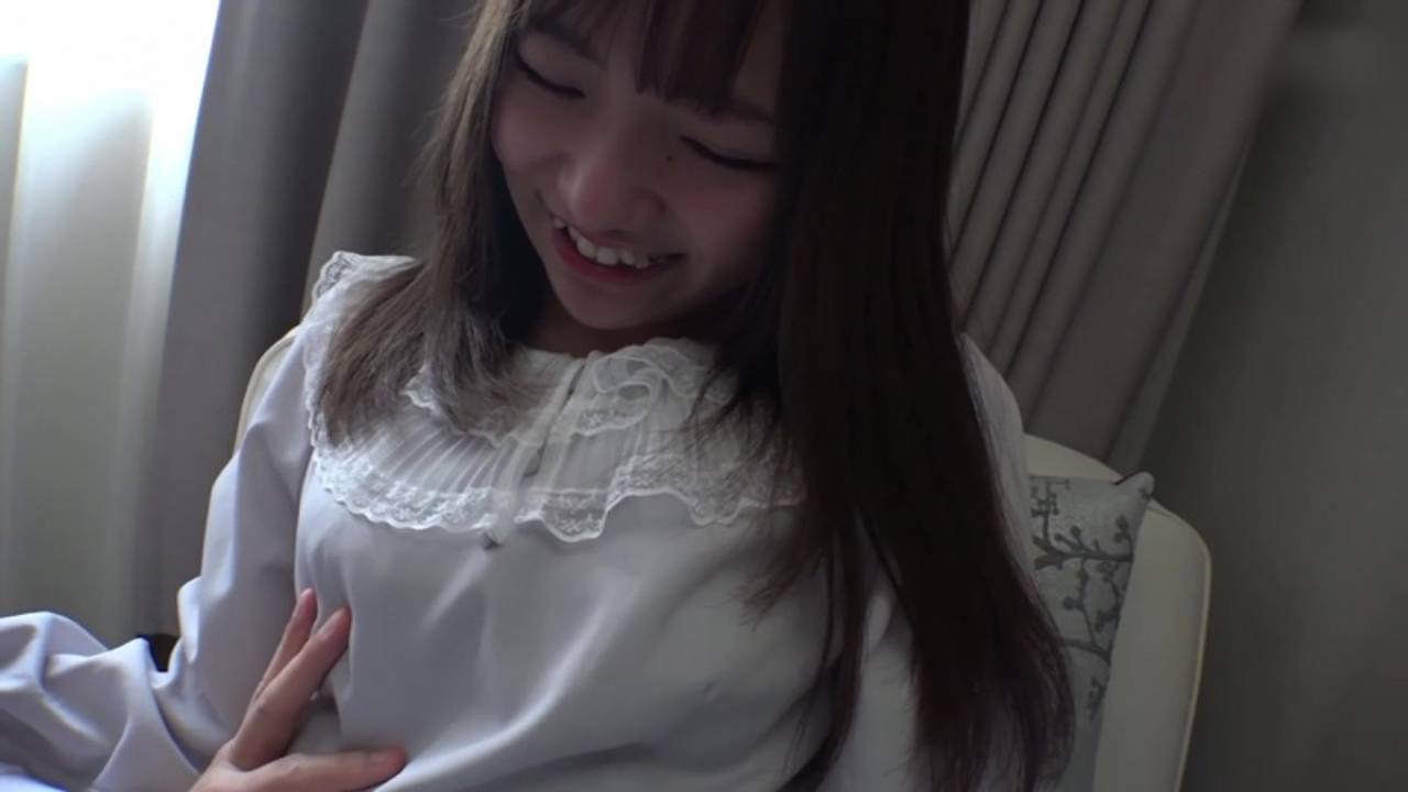 夫がいるのにナンパにホイホイついていく尻軽奥さん！いつもオマ☆コを濡らしてるせいかすんなり挿入＆ガチイキ♪② gallery photo 2