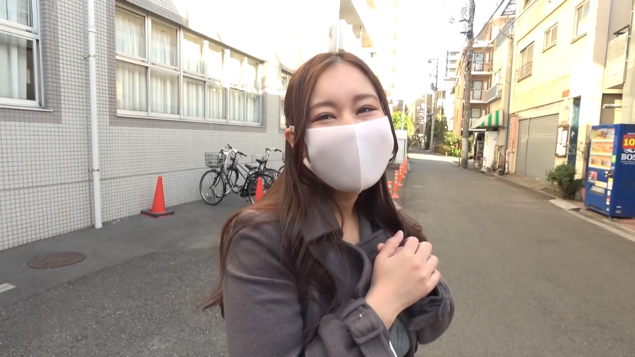 ★期間限定価格!!【恵理*】Jカップ爆乳人妻が１年ぶりのナンパセックスでヨがり狂ってメチャエロ!! gallery photo 1