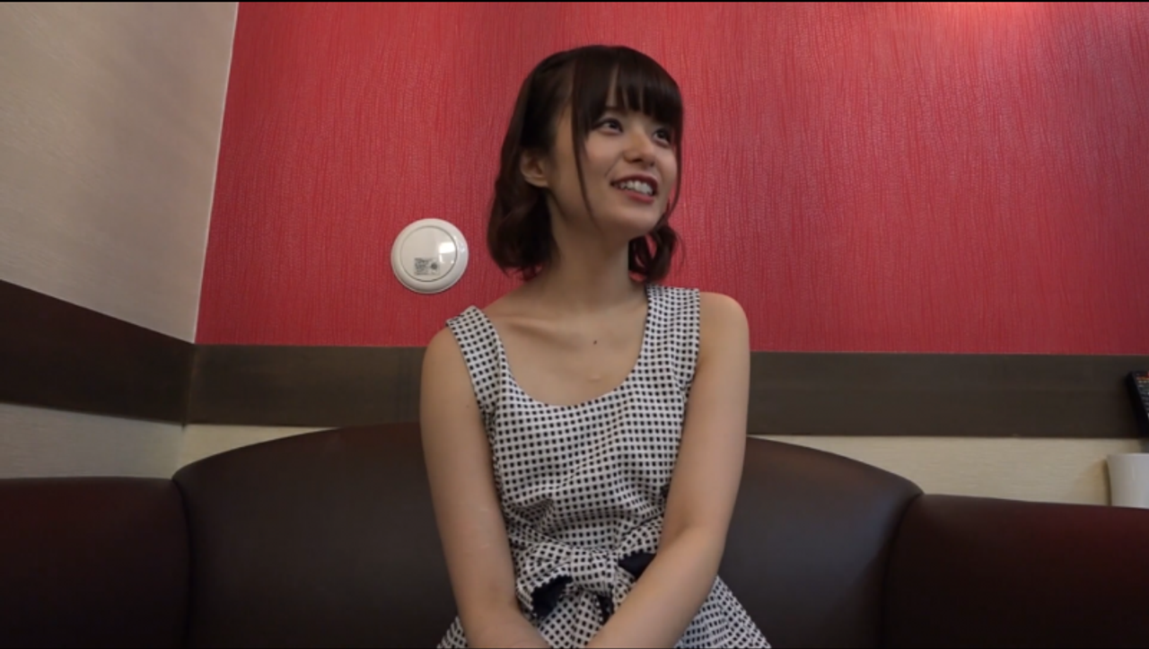 【期間限定激安ｾｰﾙ!!】カワイイ顔したアイドル系OLは淫乱天使で想像の200倍エロかった gallery photo 1