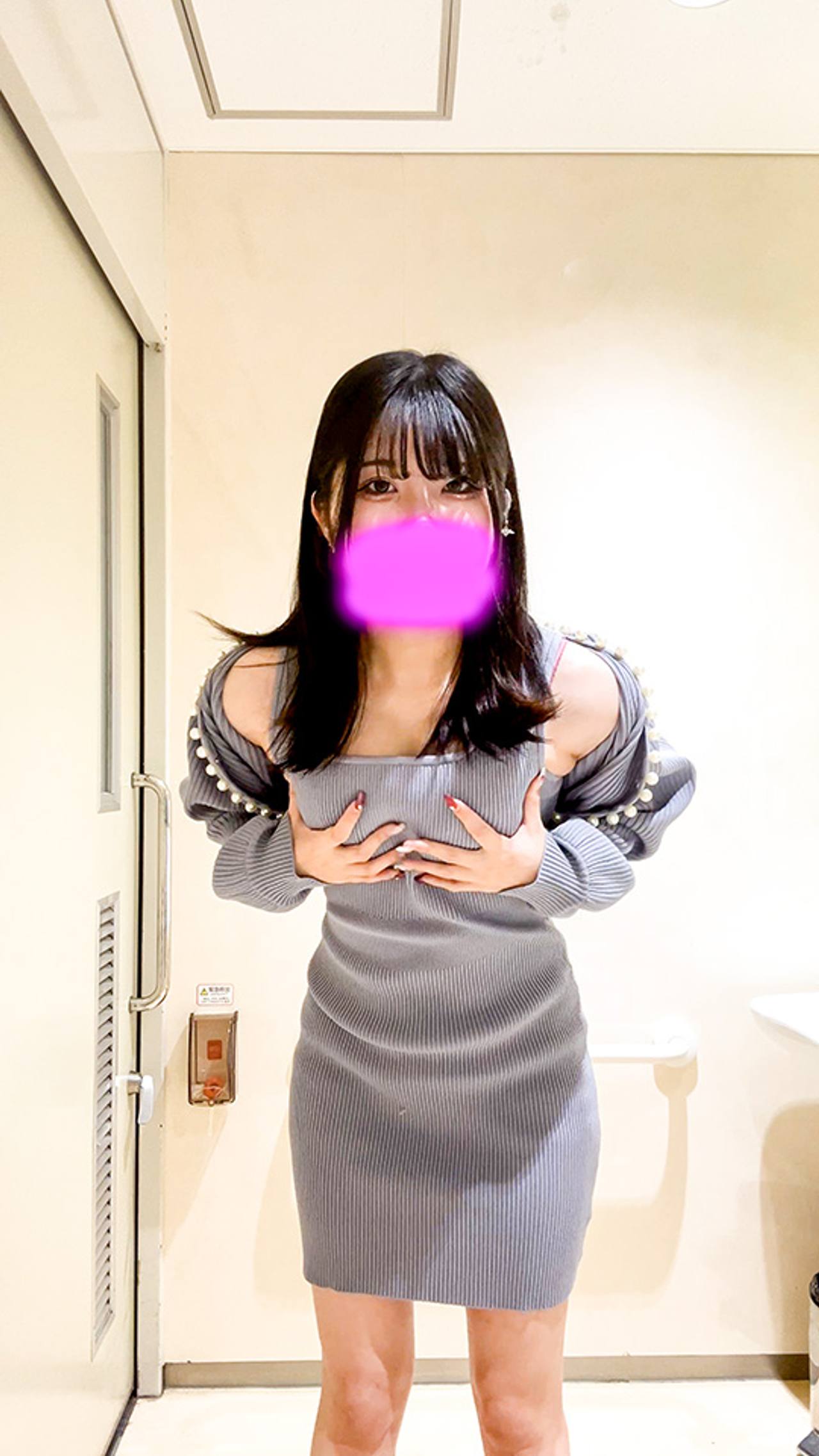 かわいすぎる看護師があんなところでオナニー７ gallery photo 3