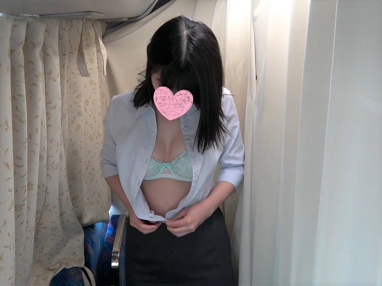 レントゲン車　検診　更衣室 　着替え vol.35 gallery photo 1
