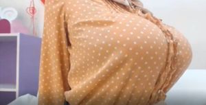 ライブチャット 爆乳 Lカップのオナニー