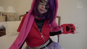 美女レイヤーと撮影エッチ
