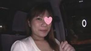 【初撮り】32歳美人熟女とカーセックス!!ホテルまで我慢できず車の中で生ハメ大量中出し!!【高画質あり】