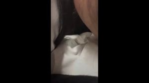 スーツOLの胸を悪戯しました。