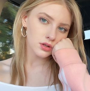 【期間限定500円】アヴリル・ラヴィーン系なワイルド美巨乳アメリカン美女のハメ撮りハワイ旅行 - 4K高画質