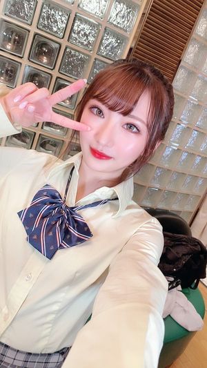 【アイドルより可愛い】先日クラブでナンパした子と待ち合わせで初複数プレイ!コレまじ必見(#^.^#)
