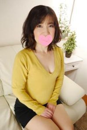 【初撮り】52歳美形奥様とハメ撮り!「バイブも入れて…イカせてください…」とおねだり淫乱奥様!【高画質あり】