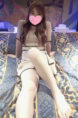 初撮り?清楚な昼の顔と過激な夜の顔を持ち合わせた奇跡の10代に出会えた奇跡☆感動の中出しです!【個人撮影】