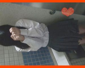 夏盛り女子○生【8】カメラの前で少し怯えてますが、カラダは感じまくりの超敏感体質!そのまま・・・