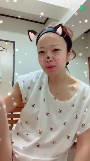 ライブでわんちゃんの相手をしてたらポロリしてた