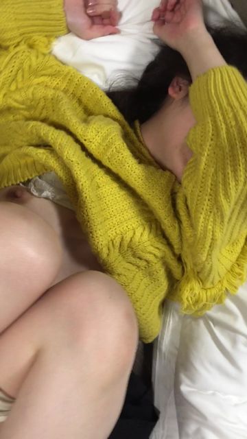 【スマホ個人撮影】第4弾 ZIP有 メンヘラ歯科助手まいちゃん続編 今日は黄色ニットを着たまま生ハメ【素人作品】