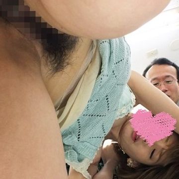 食べ歩き!?じゃなくてヤリ歩き!駄菓子屋・スーパー・本屋・銭湯・公共の場で恥じらいながらSEXしまくり!