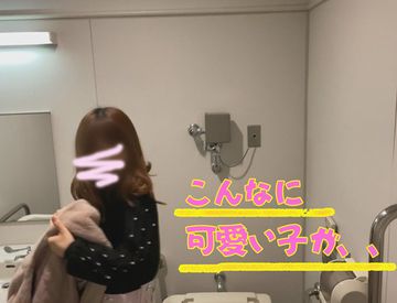 ゆるカワ女子の11分間の秘密オナニー!!【個人撮影】なんかシテるよね！？あ、、、これって。。。～商業施設トイレ～