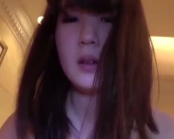 経験少なさそうな美少女をホテルではめ撮り!!