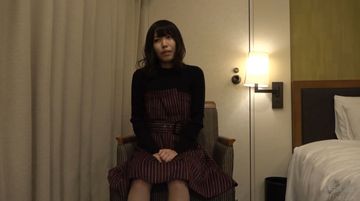 歯科助手の素人美女がお金につられて内緒のSEX撮影。バレたら大変なことなりますね。
