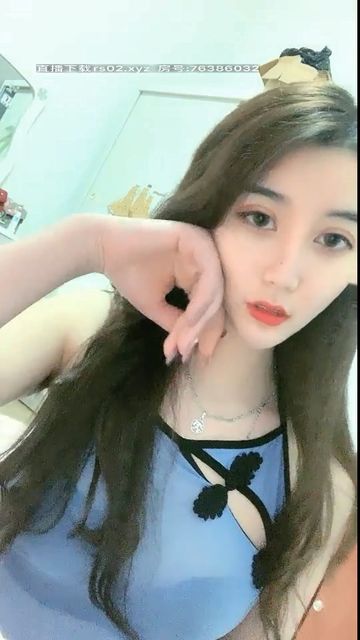 デパートでこの女の子に会った