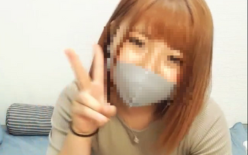 ギャル風の娘がライブチャットで要望を聞いてるうちにどんどん過激に・・・しぐさもすごくかわいいww