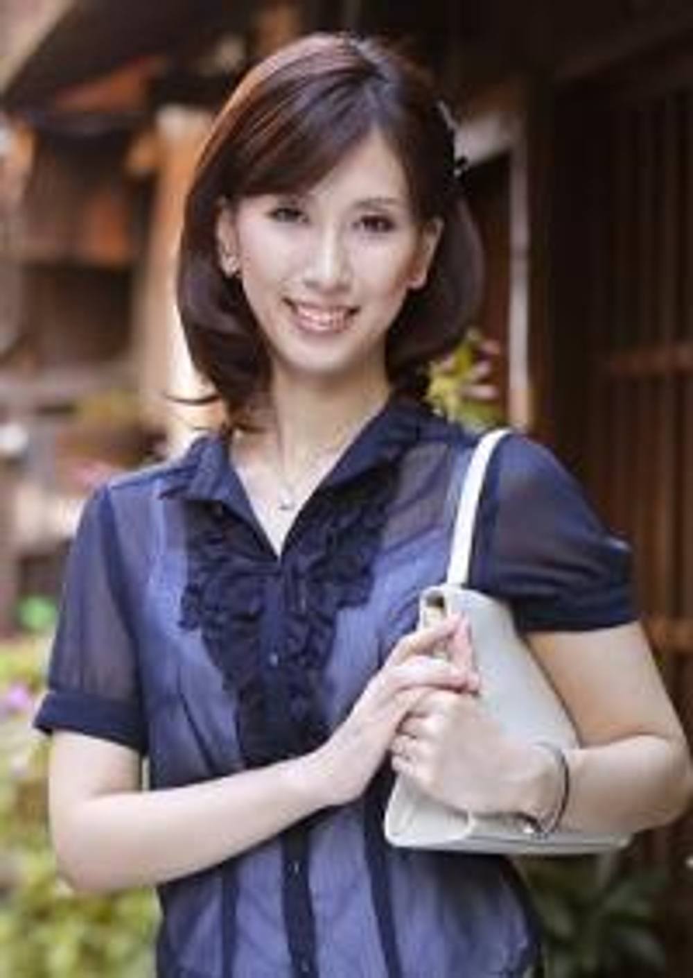 人妻89 野間あんな３０歳　いきなり猛烈ピストン！美肌美乳奥様と中出しノンストップで体力の限界までセックス①