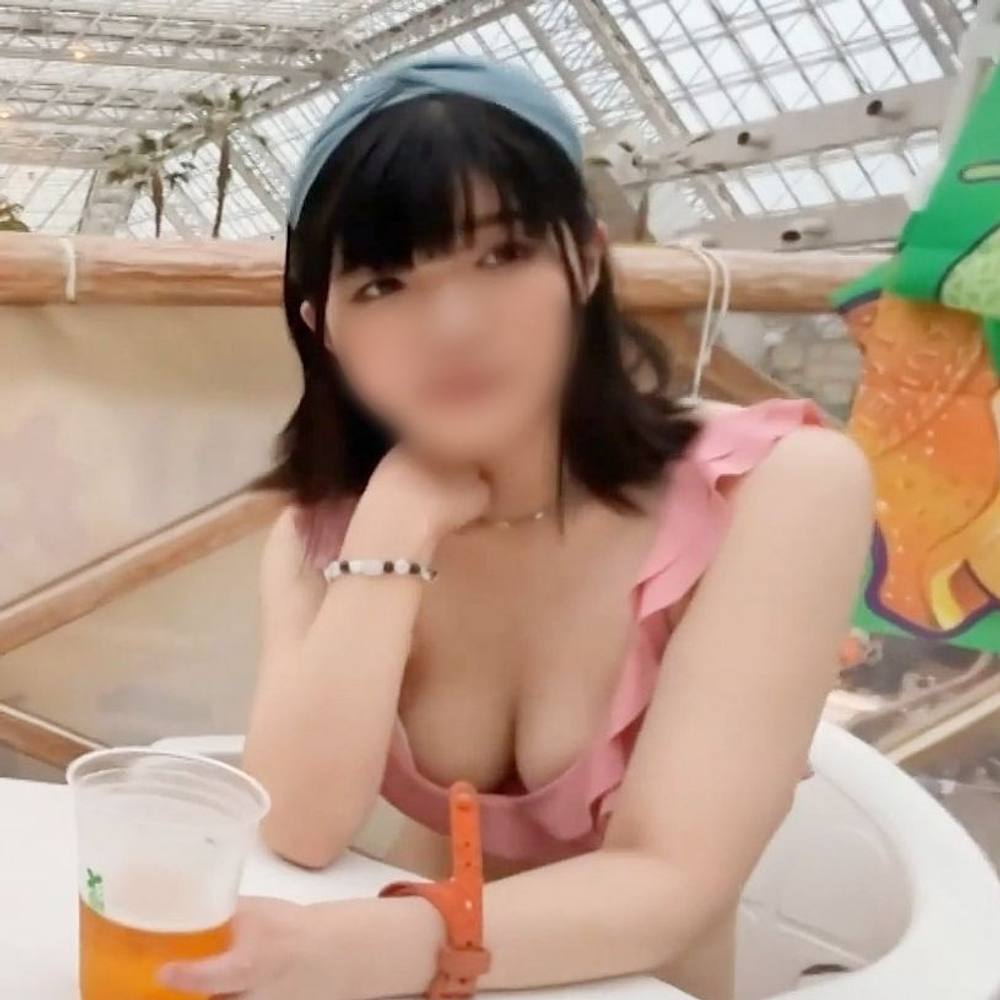 【素人／個撮】20歳おっとり癒し系ルックスのビキニJD。最高級のGカップ巨乳おっぱい揺らして淫れる中出しセックス。