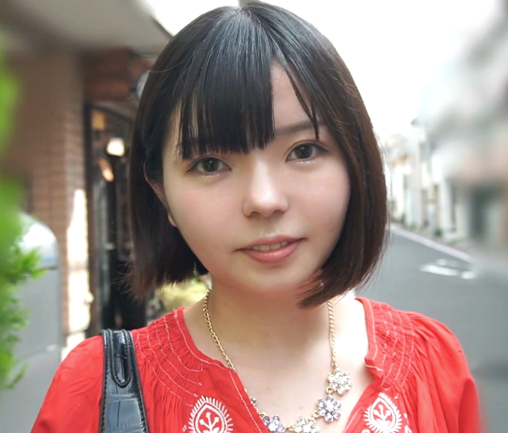 《吉祥寺アパレル店員》上京したての18歳。服も顔もサブカルかわいい！華奢な身体を堪能した。