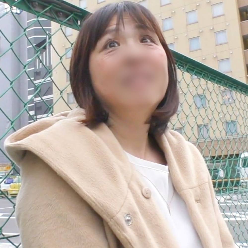 【不倫】46歳完熟ボディ奥様と不倫。 剛毛おまんこ攻めで興奮 → 挿入が待ちきれず濃厚フェラしてきました。