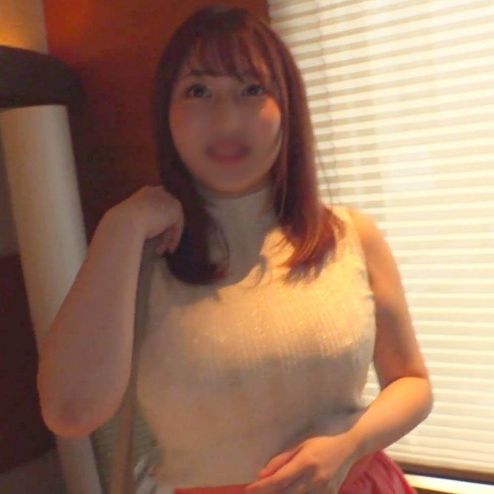 【個撮・不倫】真っすぐな瞳が輝いている人妻看護師(36歳) 清楚系イメージとは真逆のドMでアイマスクプレイで全身ゾクゾク♥