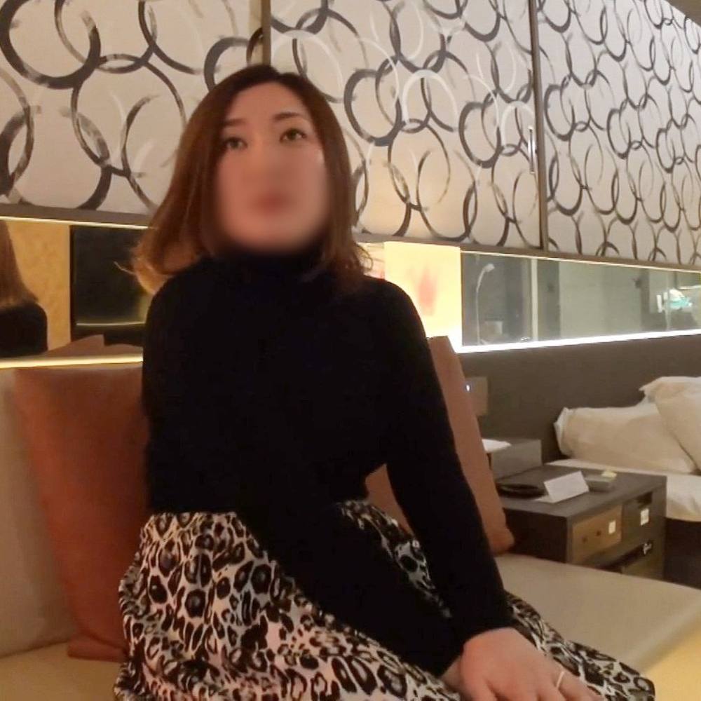 【人妻／熟女】44歳アパレル会社勤務のスケベ奥さま。ぽっちゃり巨尻のカラダ震わせイキ淫れるハメ撮りセックス。