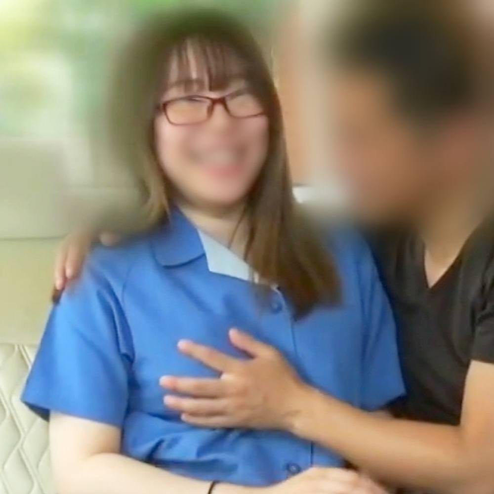 【個撮】ゆるふわ系Fカップ人妻看護師と不倫カーセックス！ 昼休み中に中出しし、精液を膣に溜めたまま午後の勤務へ。