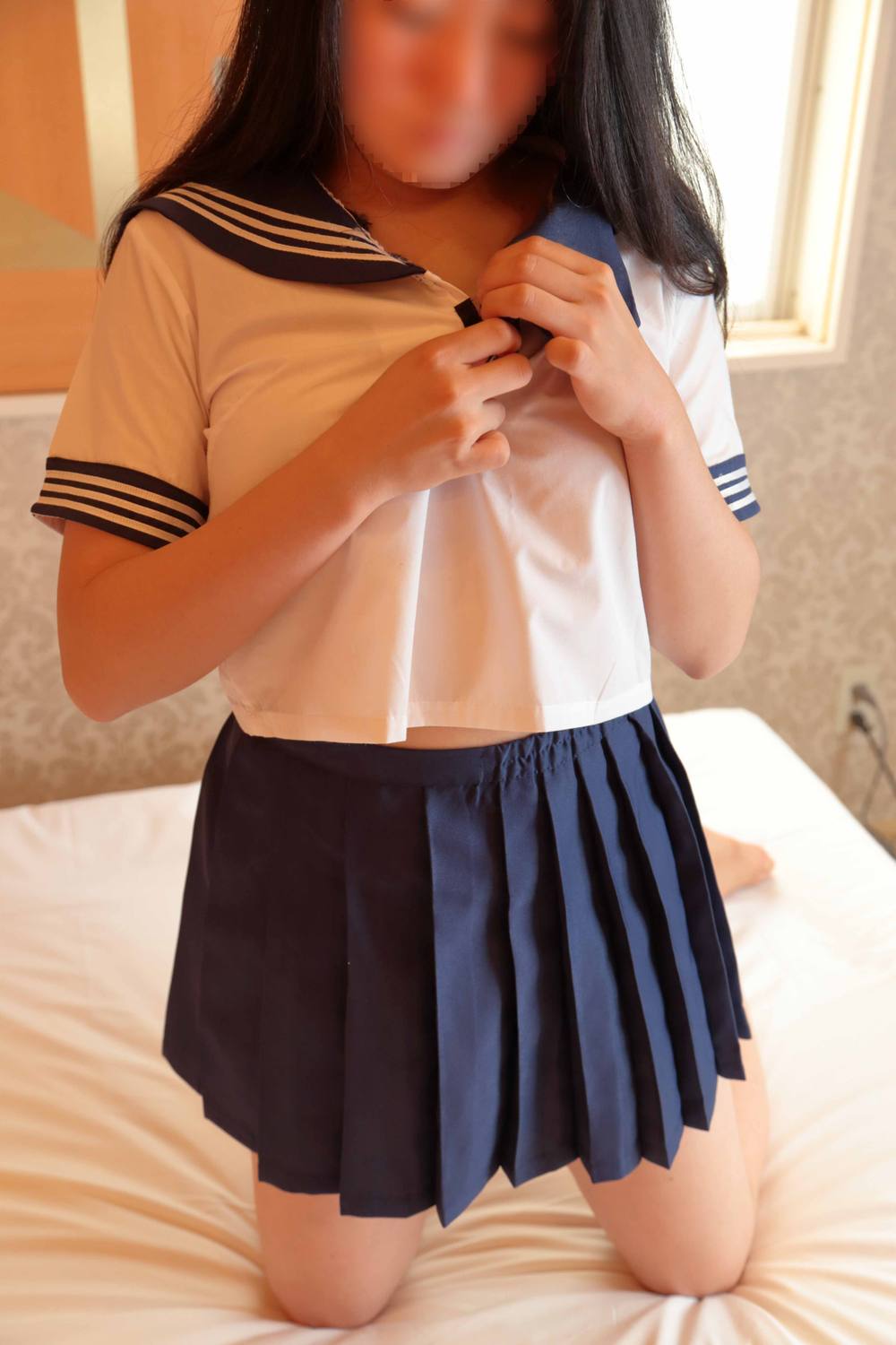 京都の女子大生　セーラー服コスプレヌード