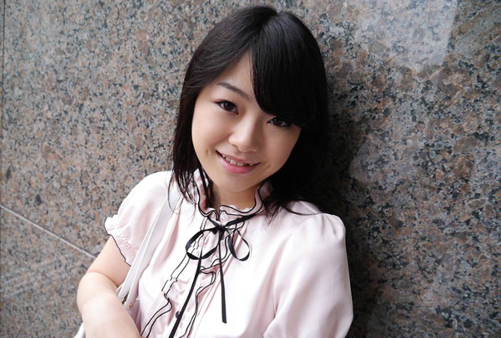 Tokyo247親しみやすい笑顔の「あいさ」ちゃんは美白美乳でエロ度の高い女子大生