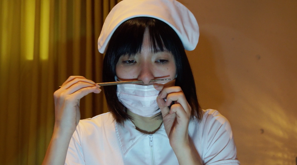 みんとの動画!#16 鼻輪マニア必見!!鼻のピアスで遊ぶ女の子