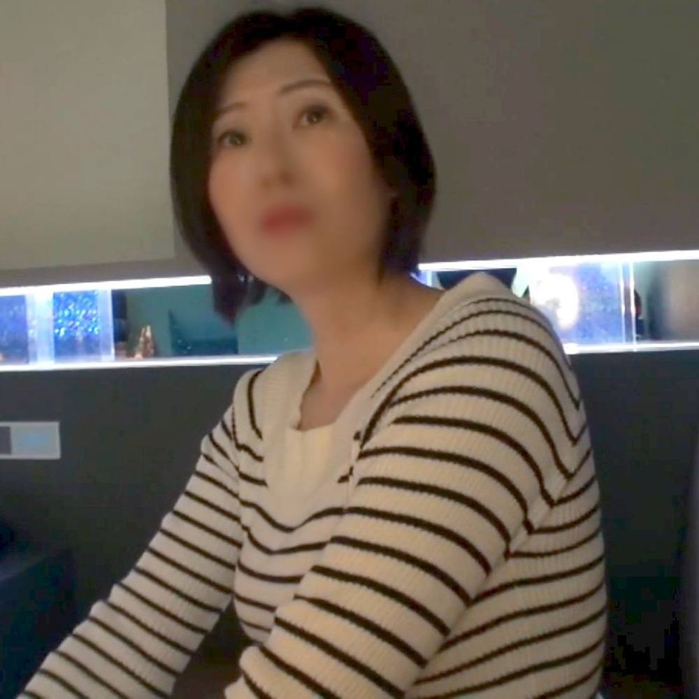 【熟女】53歳の巨乳奥様。10年以上セックスレスで、ただセックスがしたくて来てくれました。エロいのに上品で美しく最高でした…