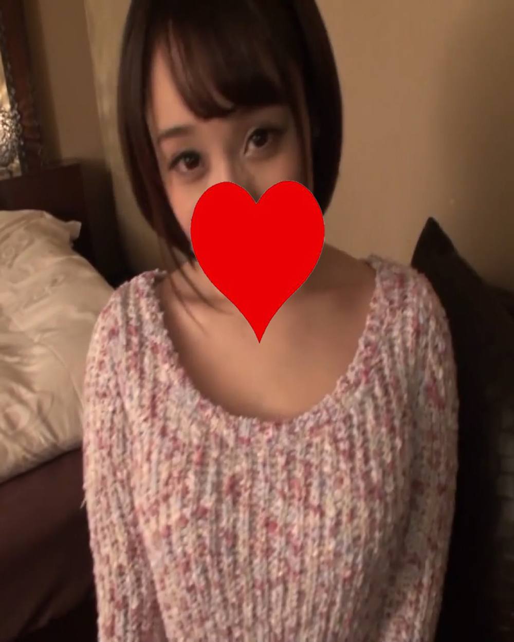 【秘○裏口流出】♥クールな美女が、足コキ奉仕♥ギン勃ちチ●ポで激しく突いて喘がせる♥