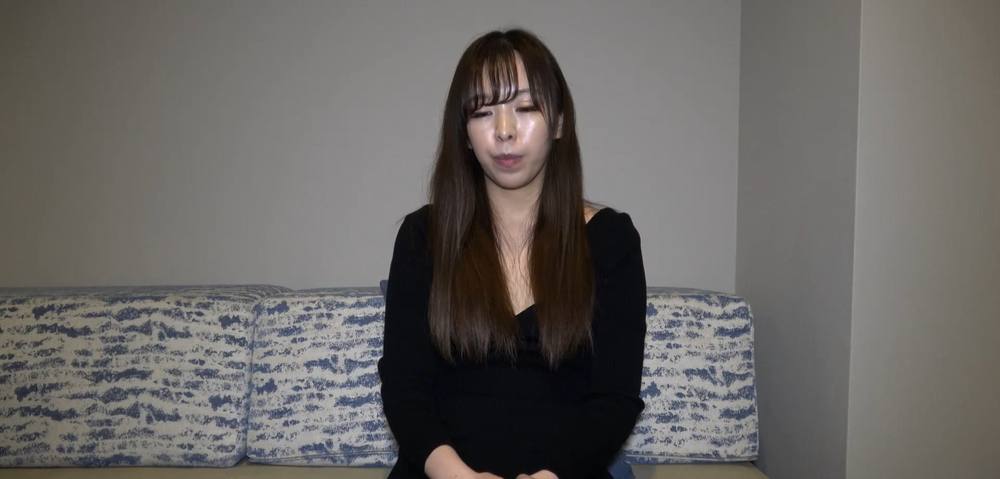 「無修正」31歳の顔がきれいでほっそりした人妻セックス