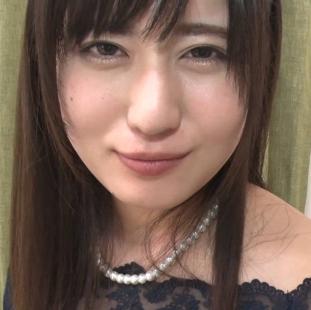 【個人撮影】銀座　風俗嬢　２４歳　いちゃらぶハメ撮り♡膣内に大量中出しされたまま同伴出勤　※流出